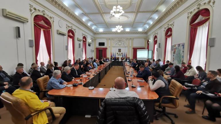 Consiliul Naţional al IMM-urilor din România, în parteneriat cu ADR NV, a organizat evenimentul “FONDURI EUROPENE PENTRU IMM-URI 2021-2027”